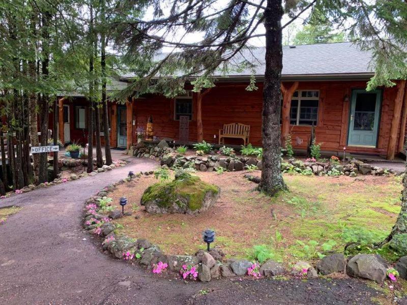 Thomsonite Inn On Lake Superior 그랜드 마레 외부 사진