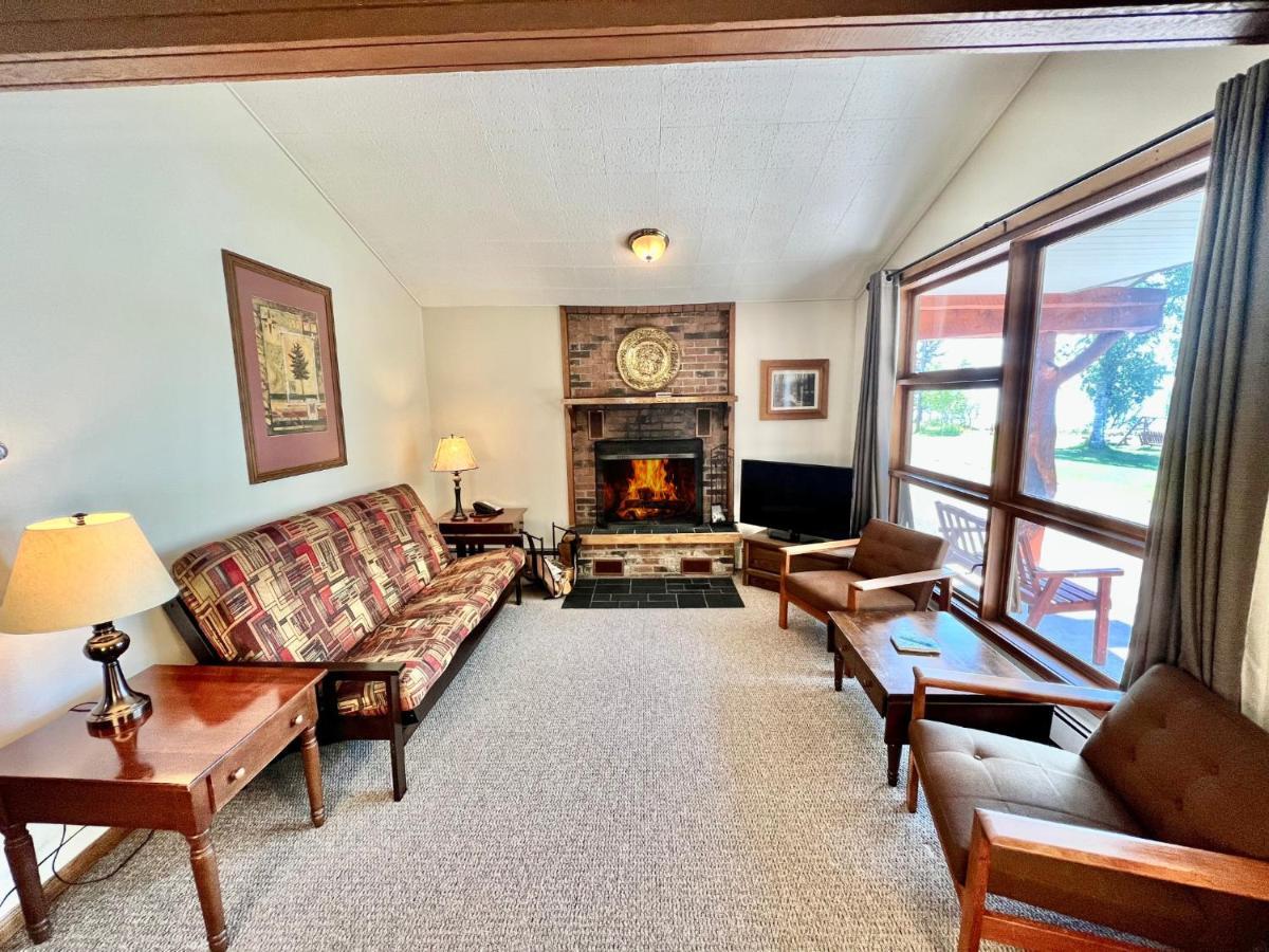 Thomsonite Inn On Lake Superior 그랜드 마레 외부 사진