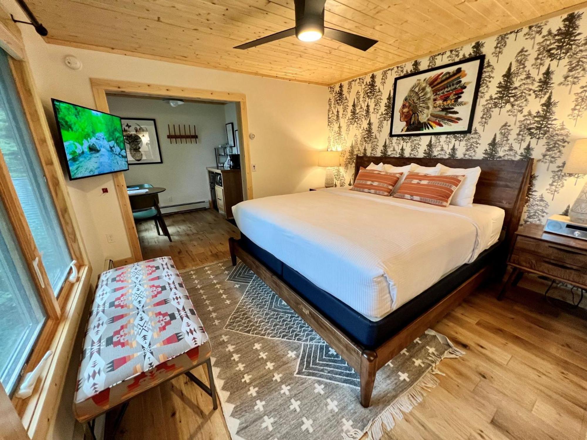 Thomsonite Inn On Lake Superior 그랜드 마레 객실 사진