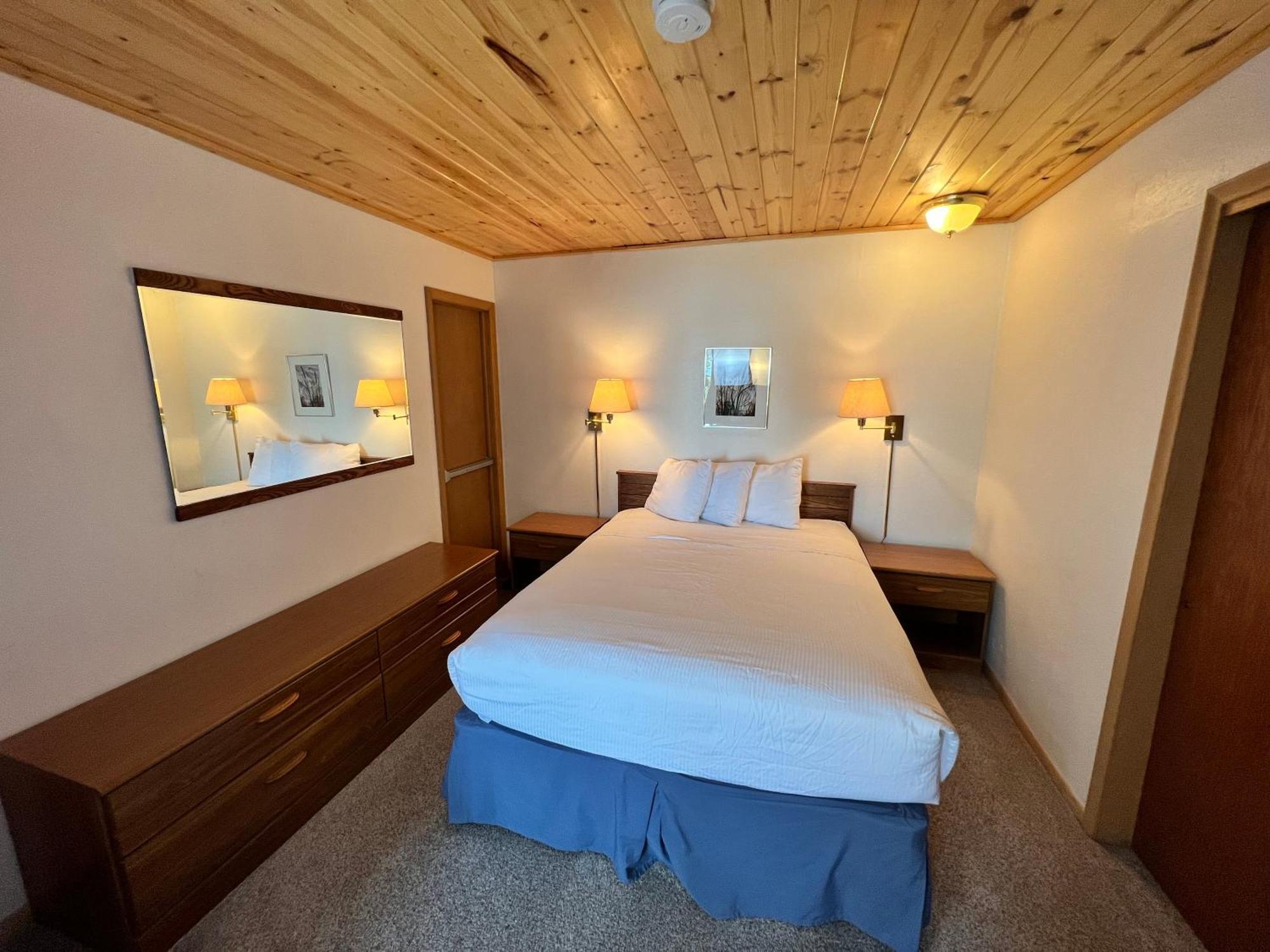 Thomsonite Inn On Lake Superior 그랜드 마레 외부 사진