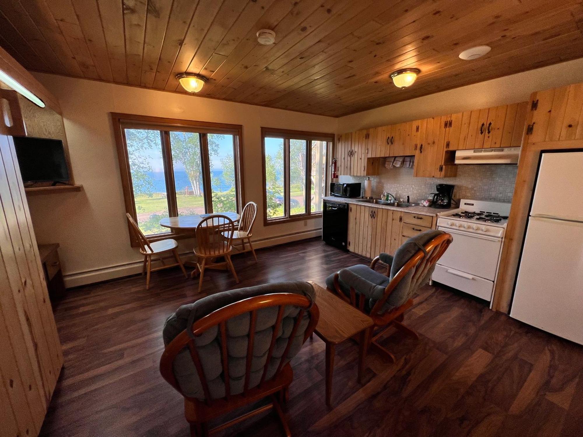 Thomsonite Inn On Lake Superior 그랜드 마레 외부 사진