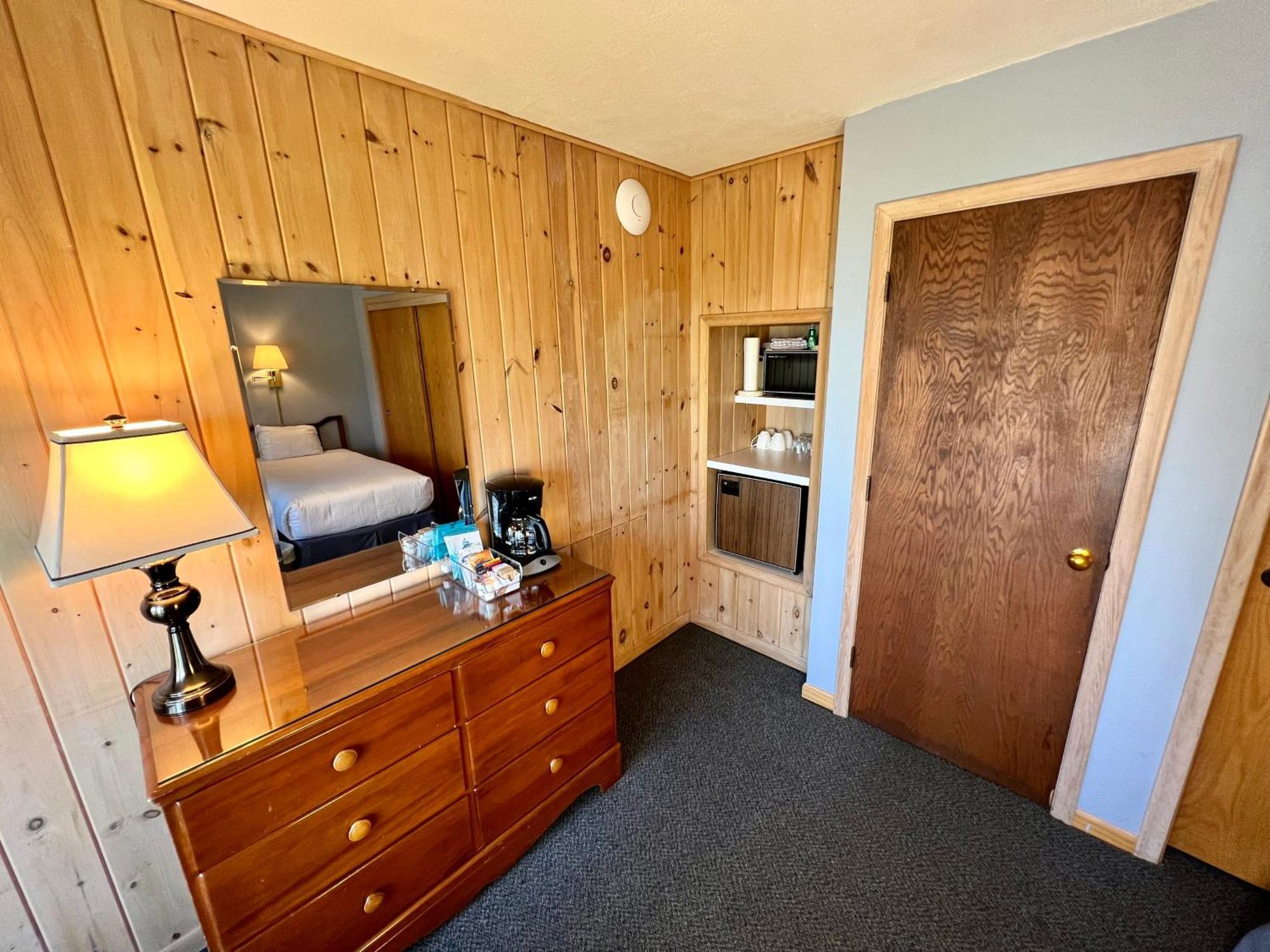 Thomsonite Inn On Lake Superior 그랜드 마레 외부 사진