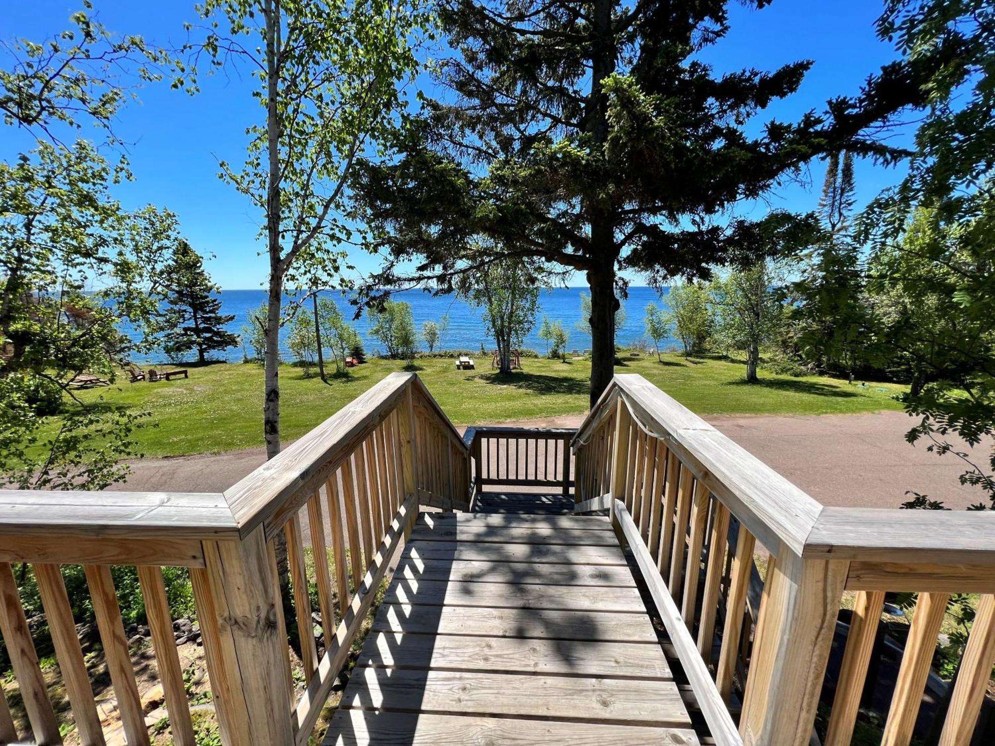 Thomsonite Inn On Lake Superior 그랜드 마레 외부 사진